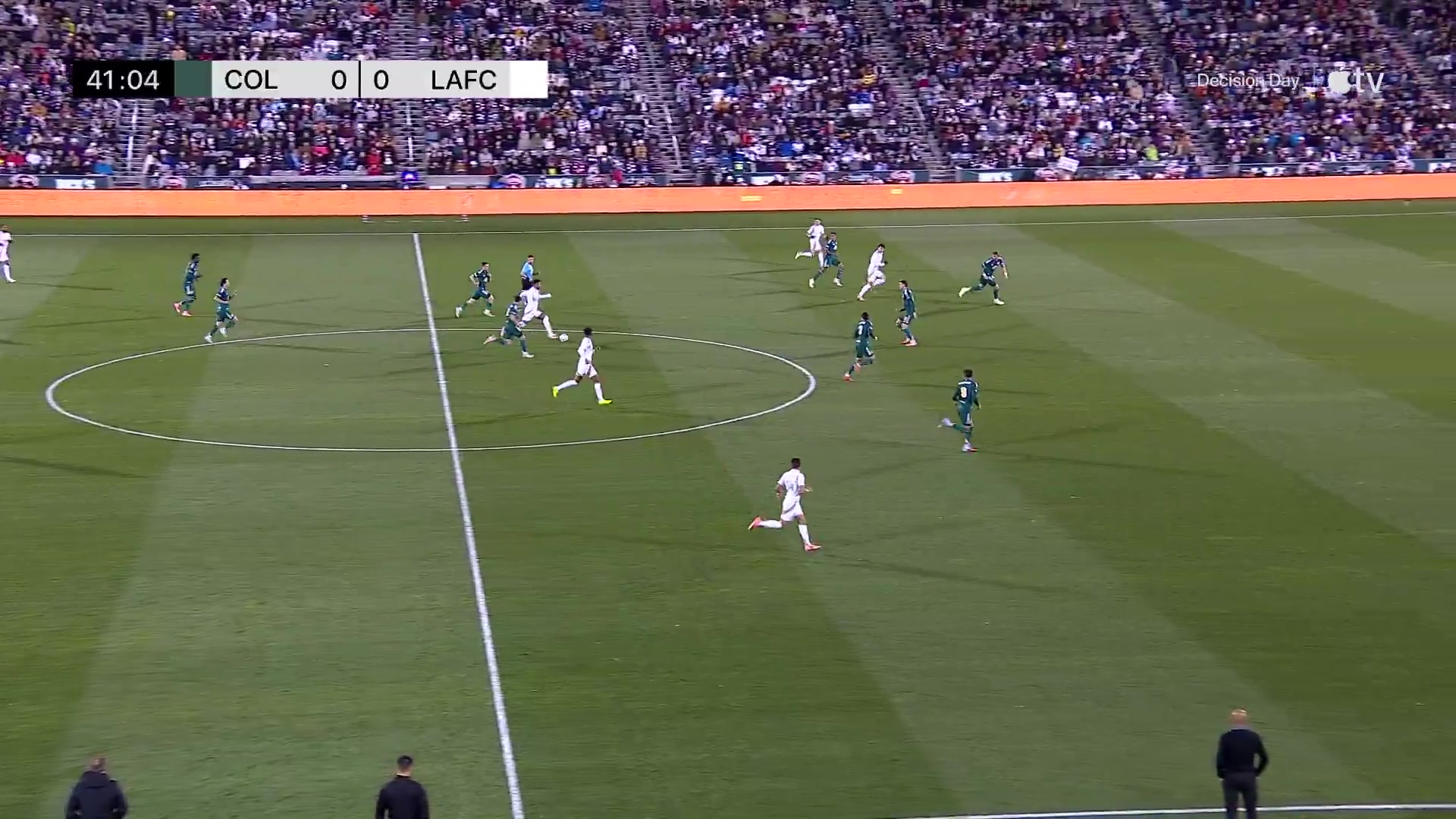 太降維打擊了啊孫興慜1v2盤(pán)帶戲耍對(duì)手爆射破門(mén)10場(chǎng)9球